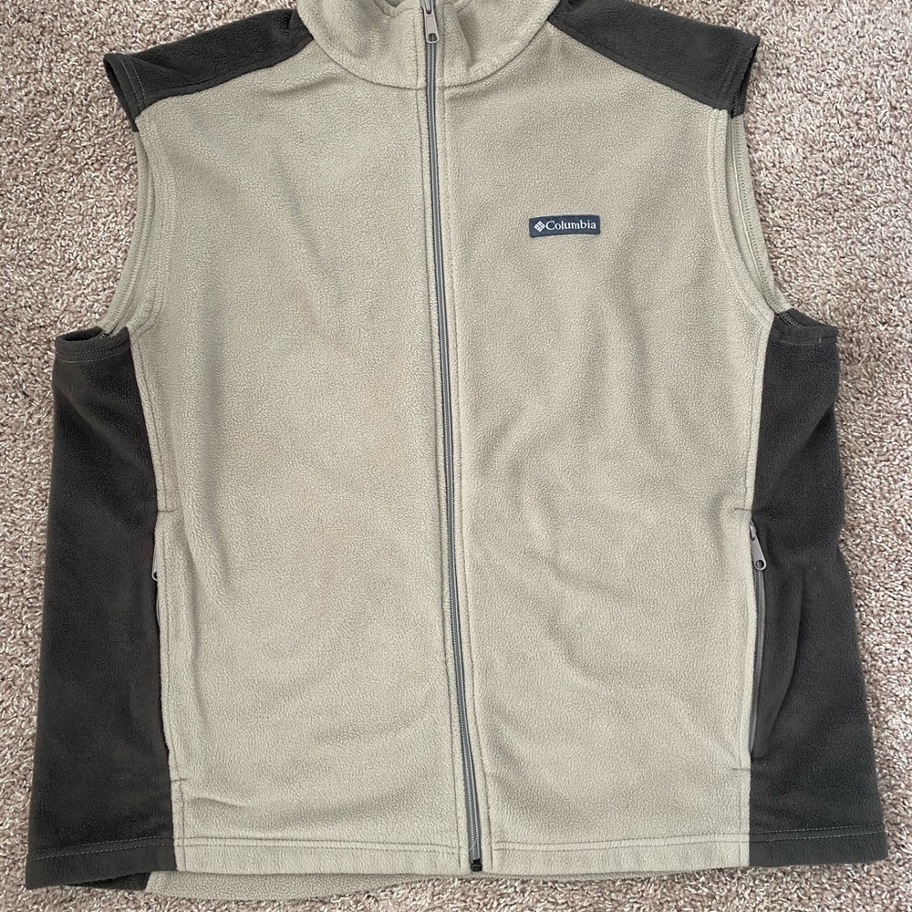 Columbia beige and Brown Fleece Vest 2xl